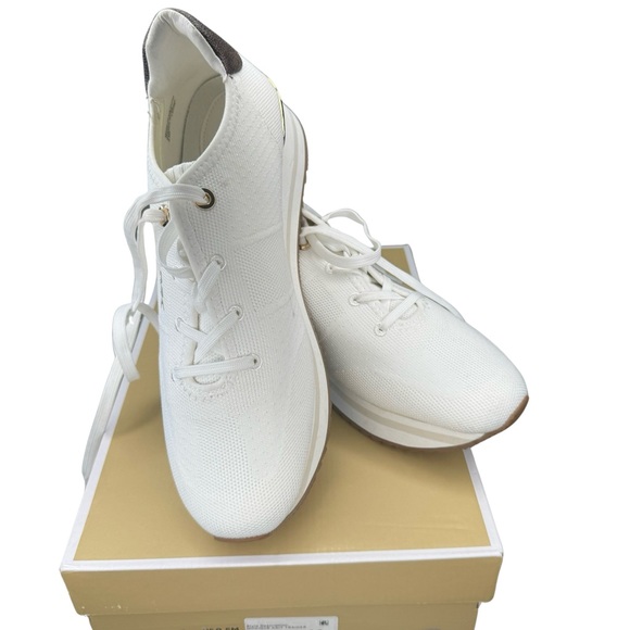 MICHAEL Michael Kors Monique Knit Sneaker White/Gold-tone Accents NWOT Size 9.5 - Picture 2 of 15